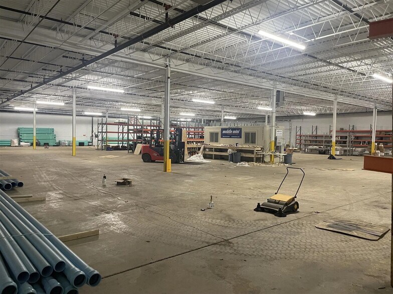 More Photos Of 510 E 16th St, Holland Manufacturing For Sale