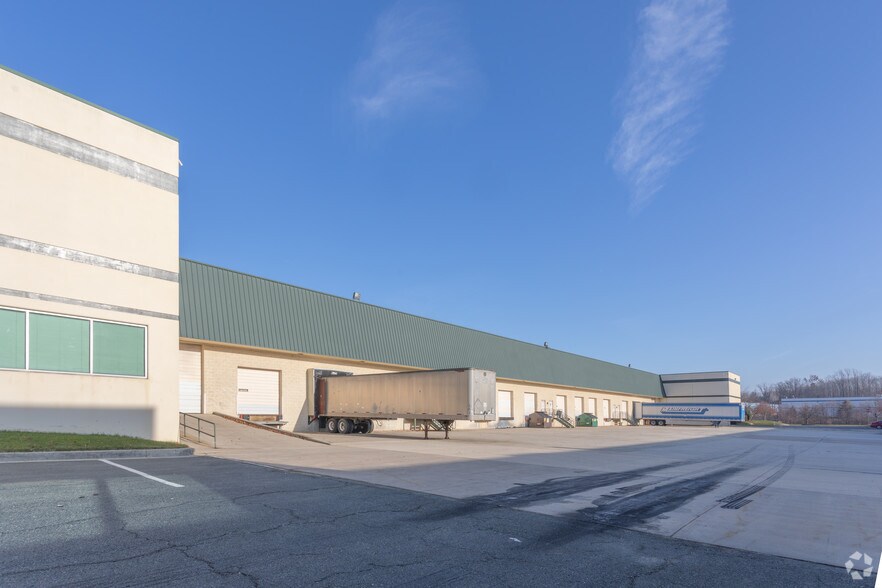 More Photos Of 2206 Lakeside Blvd, Edgewood Warehouse For Lease