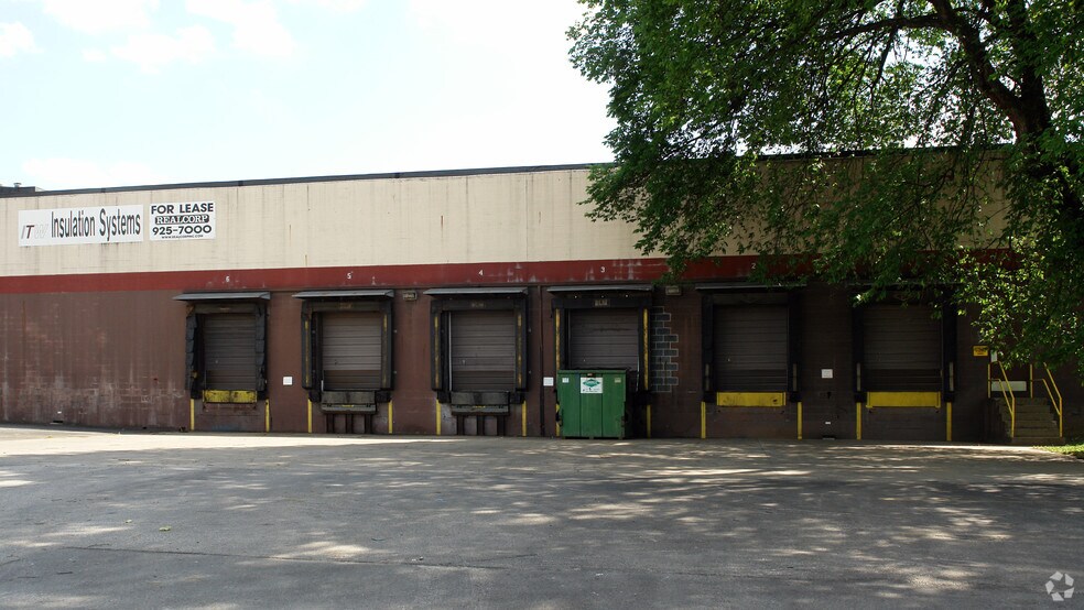 More Photos Of 6 McJunkin Rd, Nitro Distribution For Lease