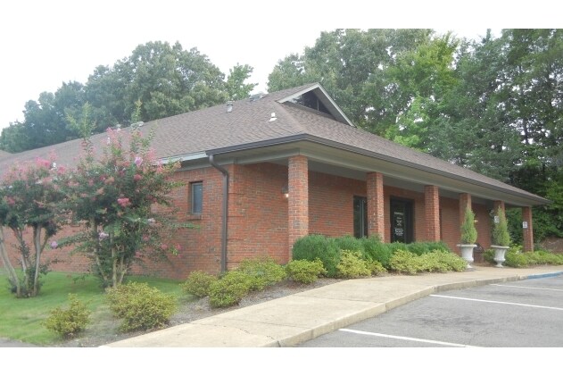More Photos Of 1308 Belk Blvd, Oxford Medical For Sale