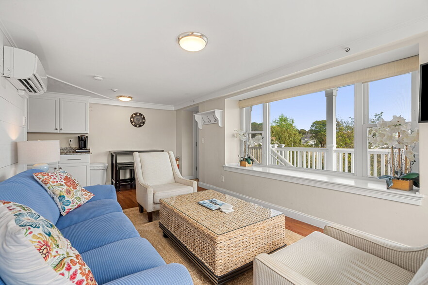 More Photos Of 175 Bridge Rd, Salisbury Hotel For Sale