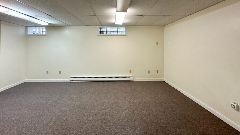 More Photos Of 1645 Falmouth Rd, Centerville Medical For Sale