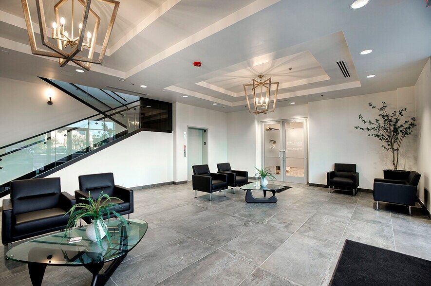 More Photos Of 13980 W Avalon Dr, Goodyear Medical For Lease