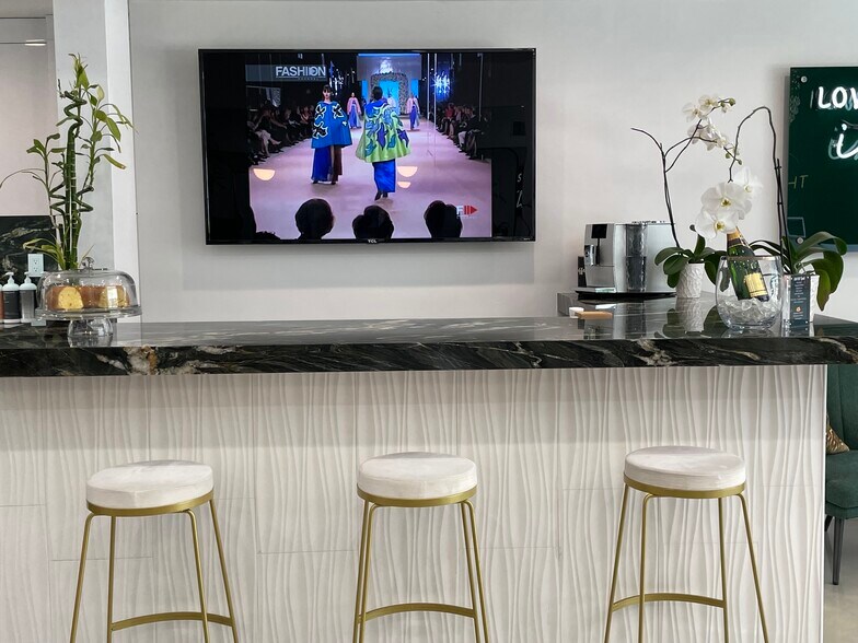 More Photos Of 1145-1149 S Beverly Dr, Los Angeles General Retail For Lease