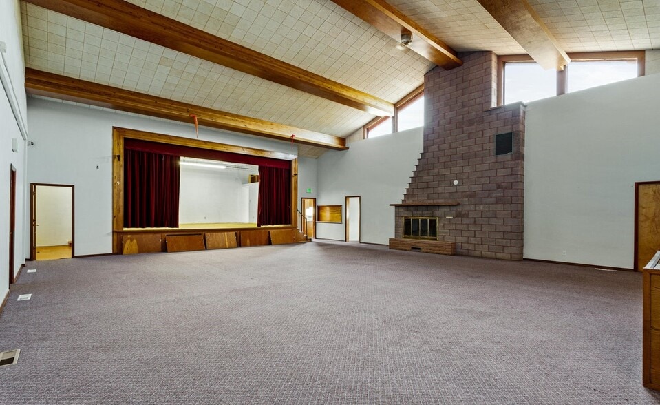 More Photos Of 720 Franklin Rd, Tieton Religious Facility For Sale