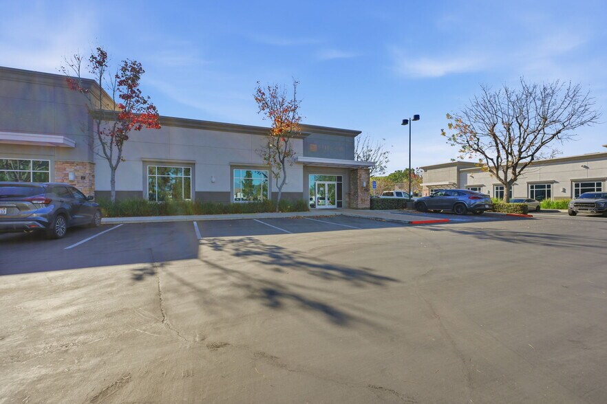 More Photos Of 5839 Pine Ave, Chino Hills Coworking Space