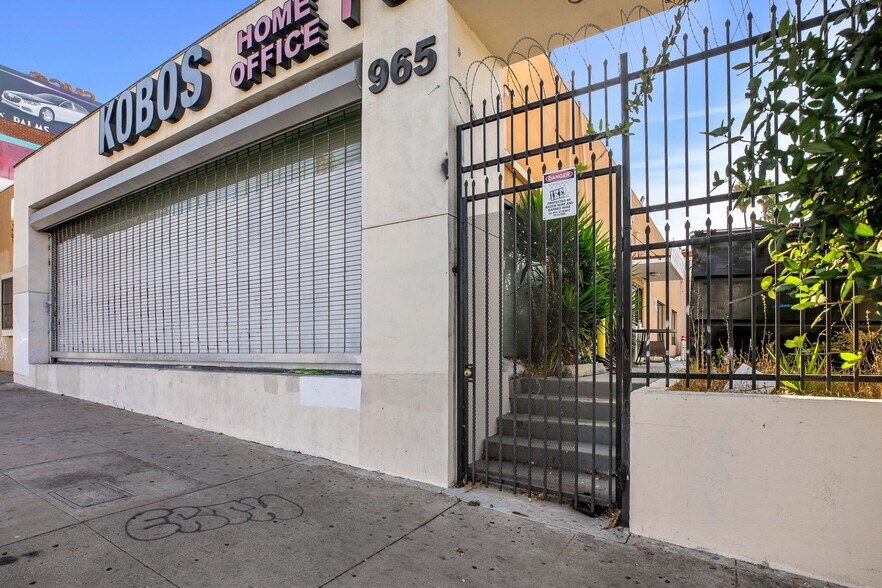 More Photos Of 963 - 965 South Western Avenue, Los Angeles Freestanding For Lease