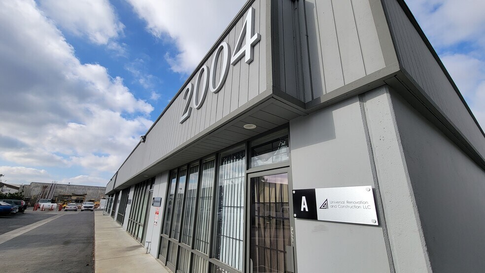 More Photos Of 2000 S Yale St, Santa Ana Warehouse For Lease