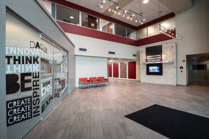 More Photos Of 16404 N Black Canyon Hwy, Phoenix Office For Lease