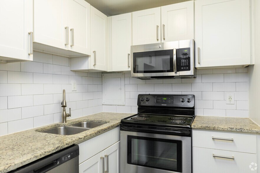 More Photos Of 1405 S Lorenzo Ave, Tampa Apartments For Sale