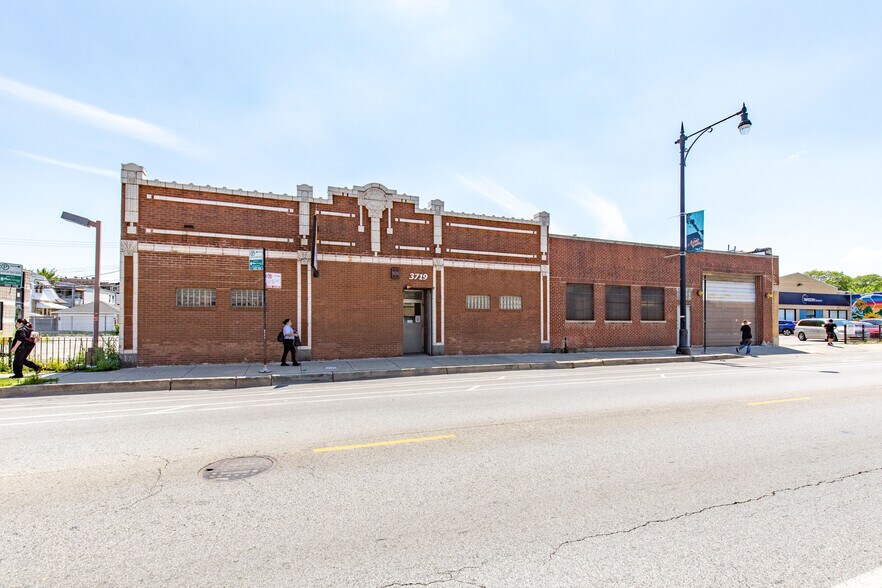 More Photos Of 3713-3719 W Lawrence Ave, Chicago Warehouse For Sale