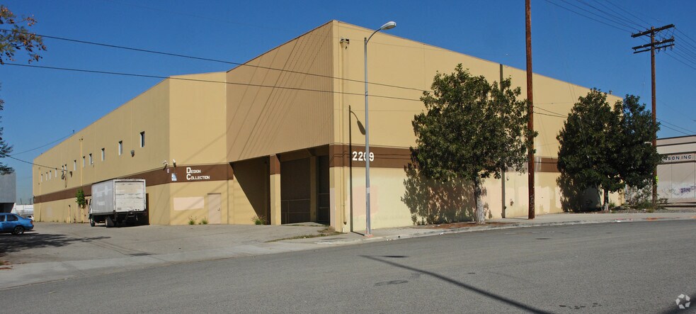 Primary Photo Of 2209-2211 Santa Fe Ave, Los Angeles Warehouse For Sale