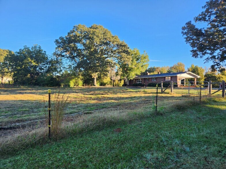 More Photos Of 2632 Charlotte Hwy, Lancaster Land For Sale