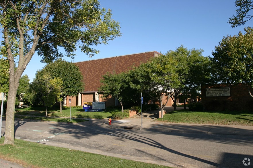 Primary Photo Of 765 Margaret St, Saint Paul Religious Facility For Sale
