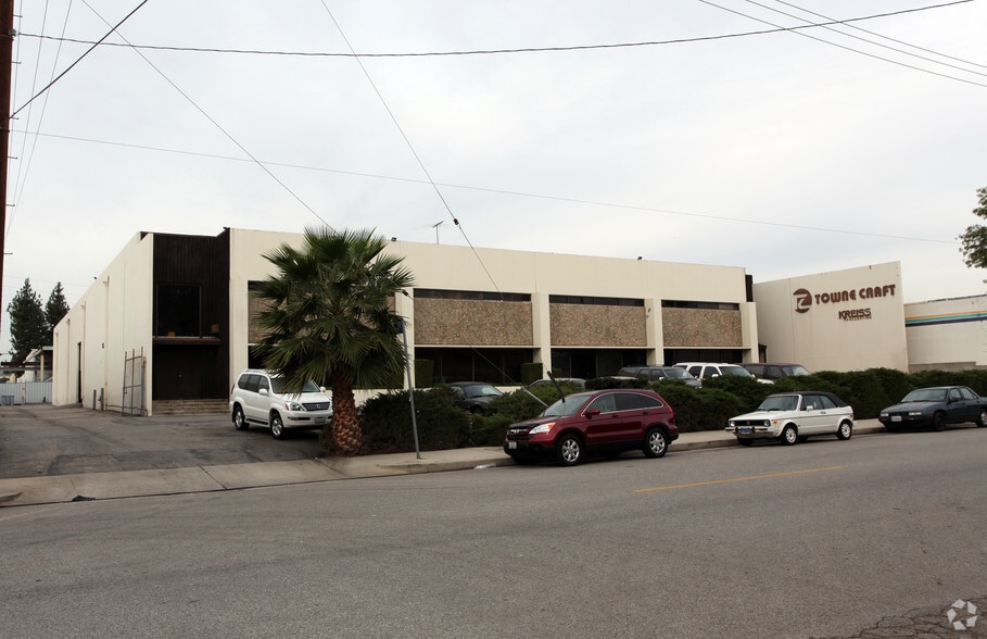 More Photos Of 8929 Oso Ave, Chatsworth Manufacturing For Lease