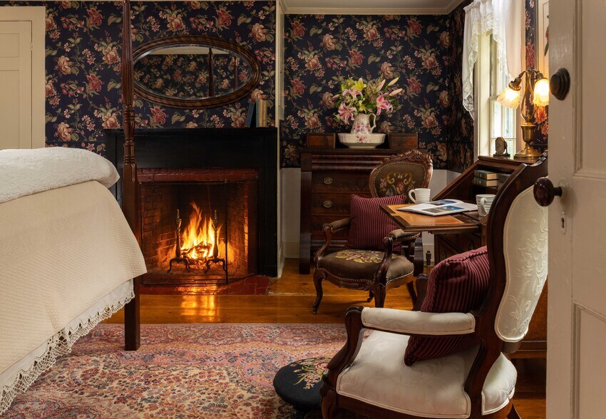 More Photos Of 40 Union St, Blue Hill Hospitality For Sale
