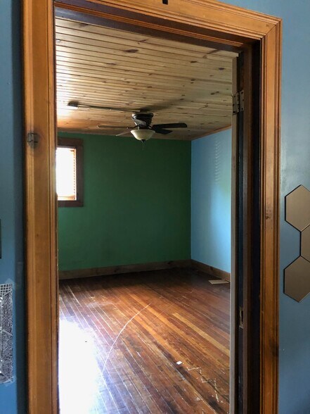 More Photos Of 853-857 Merrimon Ave, Asheville Restaurant For Sale