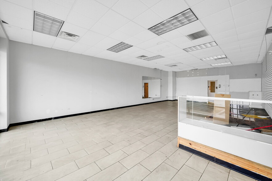 More Photos Of 8235-8259 S Kedzie Ave, Chicago Unknown For Lease