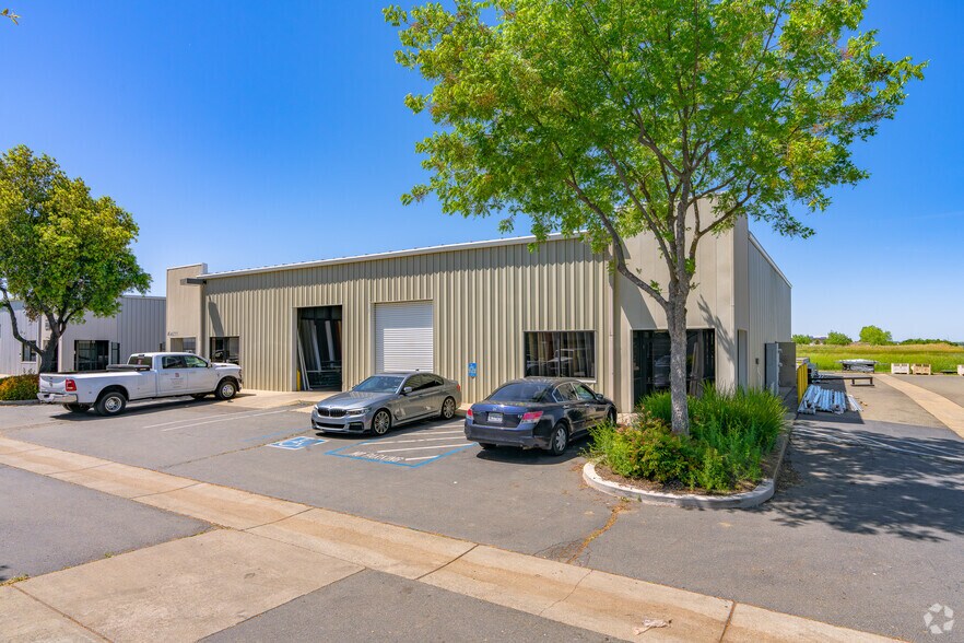 More Photos Of 4577 Skyway Dr, Olivehurst Warehouse For Sale