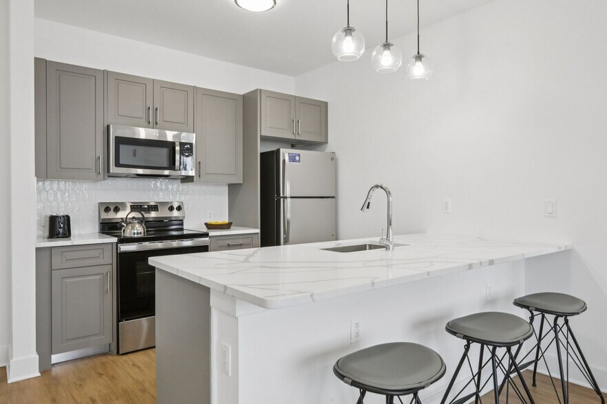 More Photos Of 110 Bergen Tpke, Little Ferry Apartments For Lease