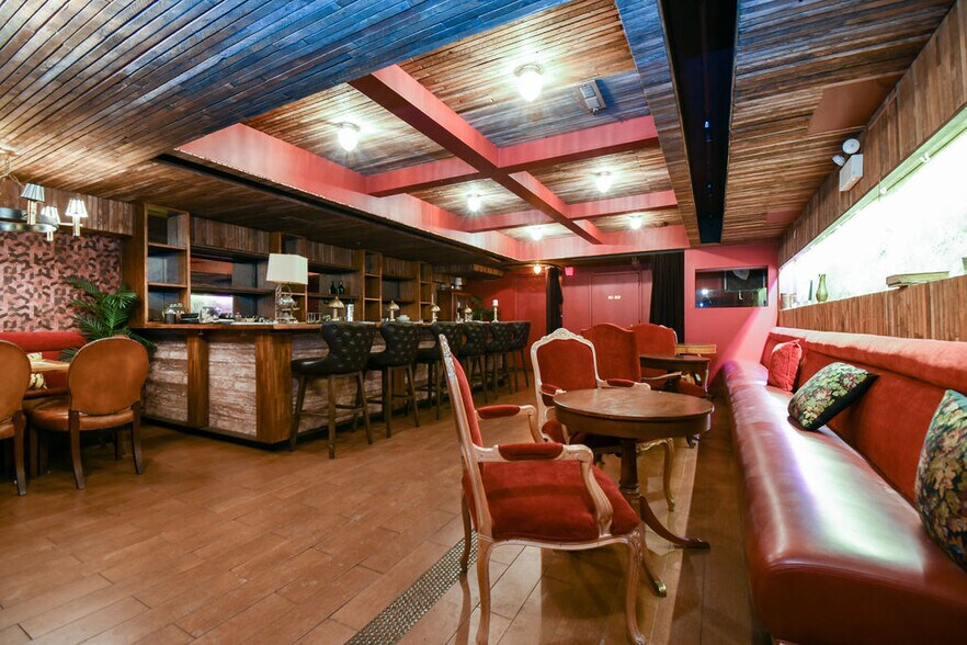 More Photos Of 2456 N California Ave, Chicago Storefront Retail Residential For Lease