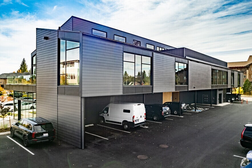 More Photos Of 2838 NW Crossing Dr, Bend Office For Lease