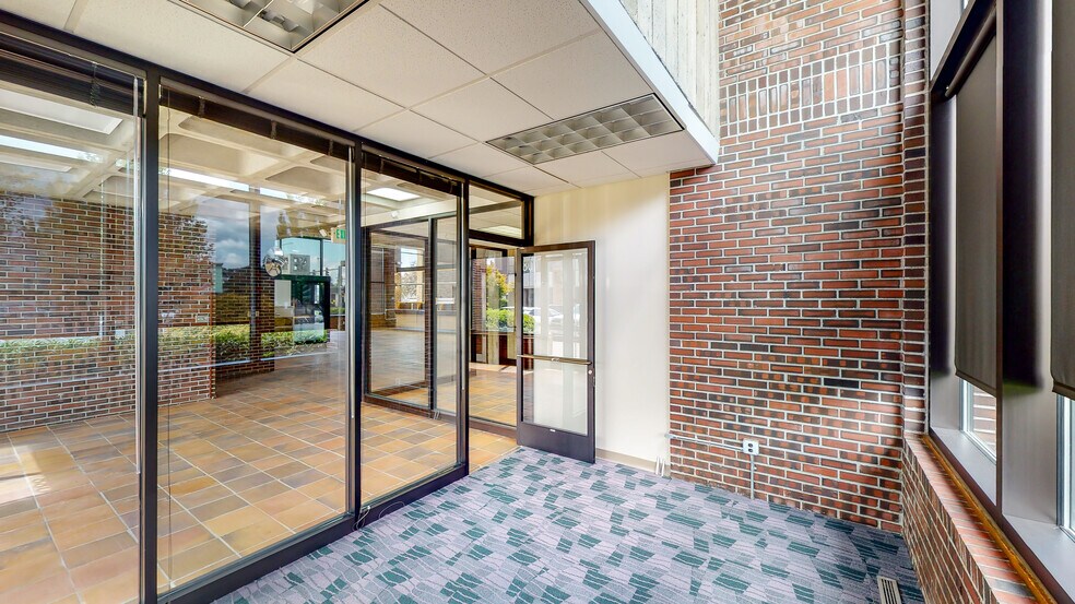 More Photos Of 8801 S Tacoma Way, Tacoma Freestanding For Sale