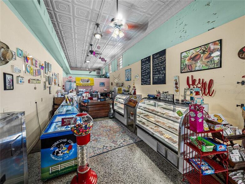 More Photos Of 135 S Central Ave, Bartow Storefront Retail Residential For Sale