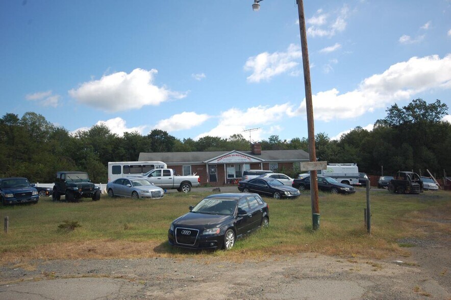 More Photos Of 13387 Elk Run Rd, Bealeton Auto Dealership For Sale