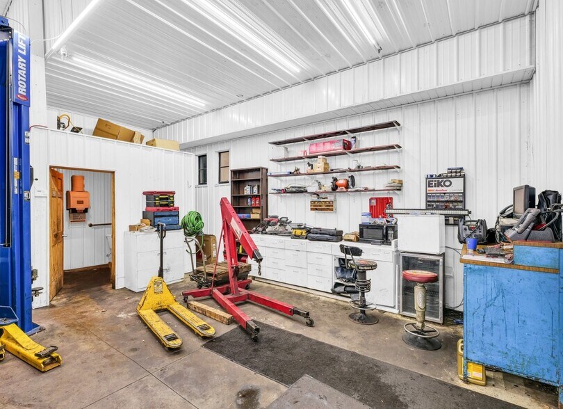 More Photos Of 507 S Tanner St, Rantoul Auto Repair For Sale