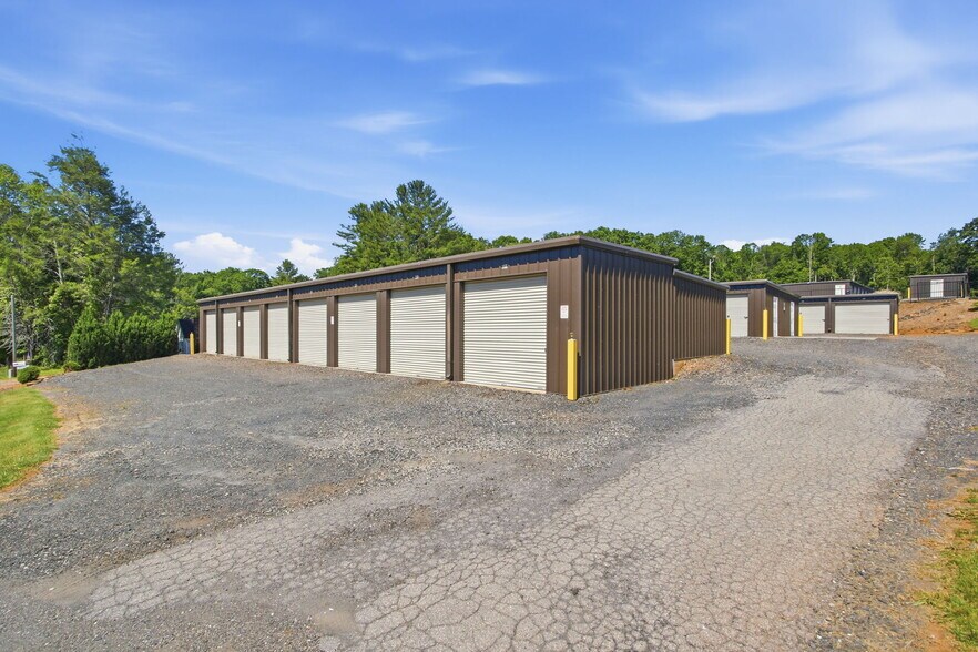More Photos Of 1139/1143 Old Hwy 16 hwy, Jefferson Self Storage For Sale
