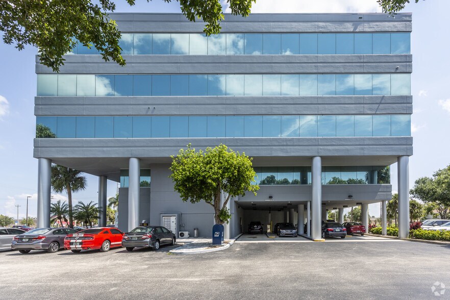 More Photos Of 2503 Del Prado Blvd S, Cape Coral Medical For Lease