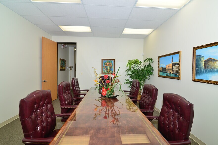 More Photos Of 1416 Campbell Rd, Houston Office For Lease