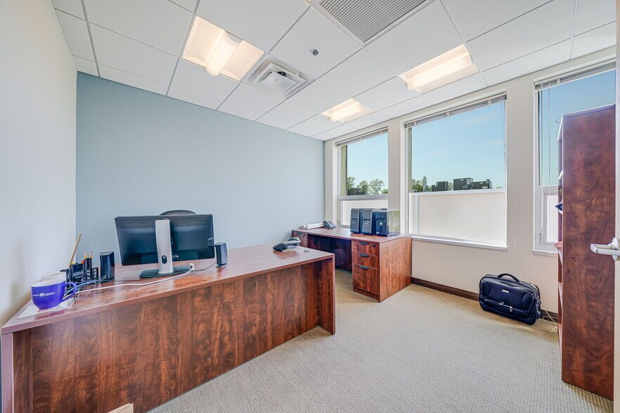 More Photos Of 7115 Leesburg Pike, Falls Church Office For Sale