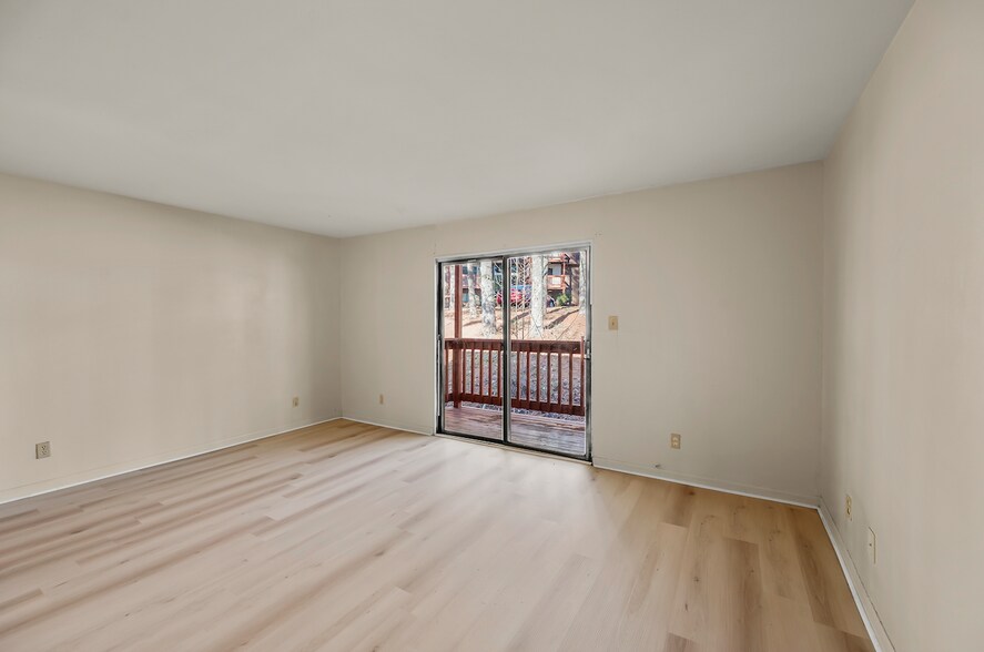 More Photos Of 81 Terry Ct, Collinsville Apartments For Sale