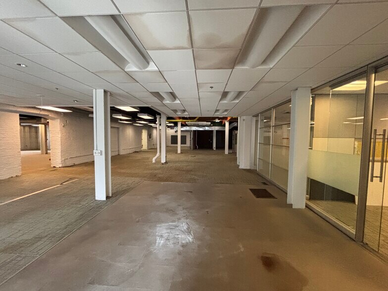 More Photos Of 1900 Lowe St, Pittsburgh Warehouse For Sale