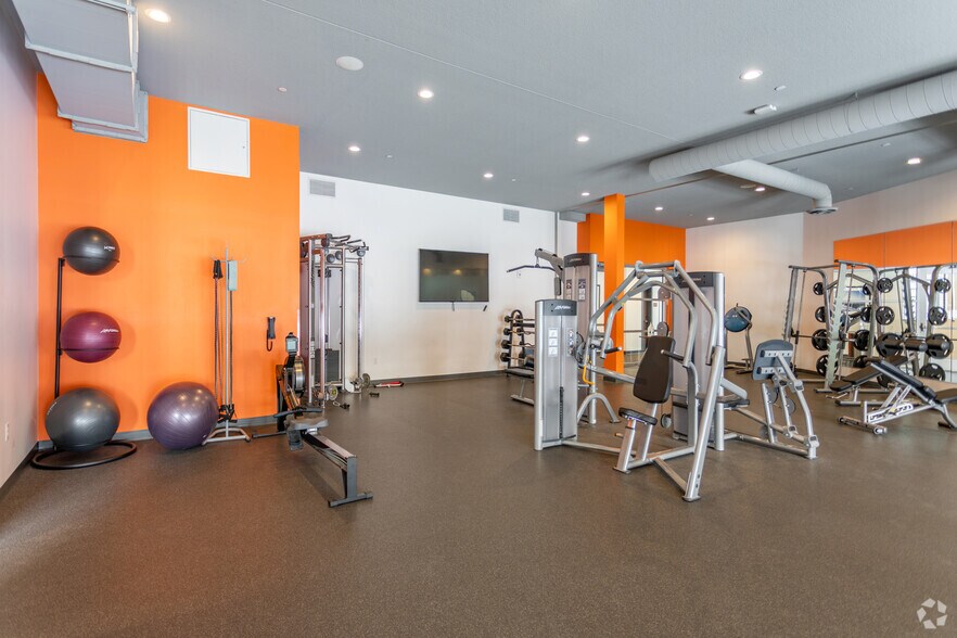 More Photos Of 811 Washington Ave S, Minneapolis Apartments For Lease