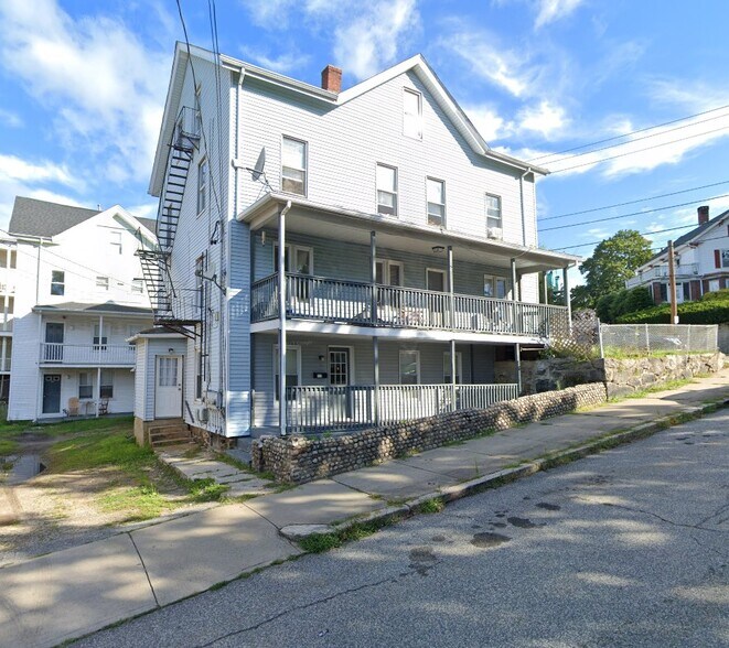 More Photos Of 271 Elm St, Woonsocket Apartments For Sale