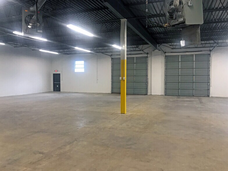 More Photos Of 2727 Philmont Ave, Huntingdon Valley Warehouse For Lease