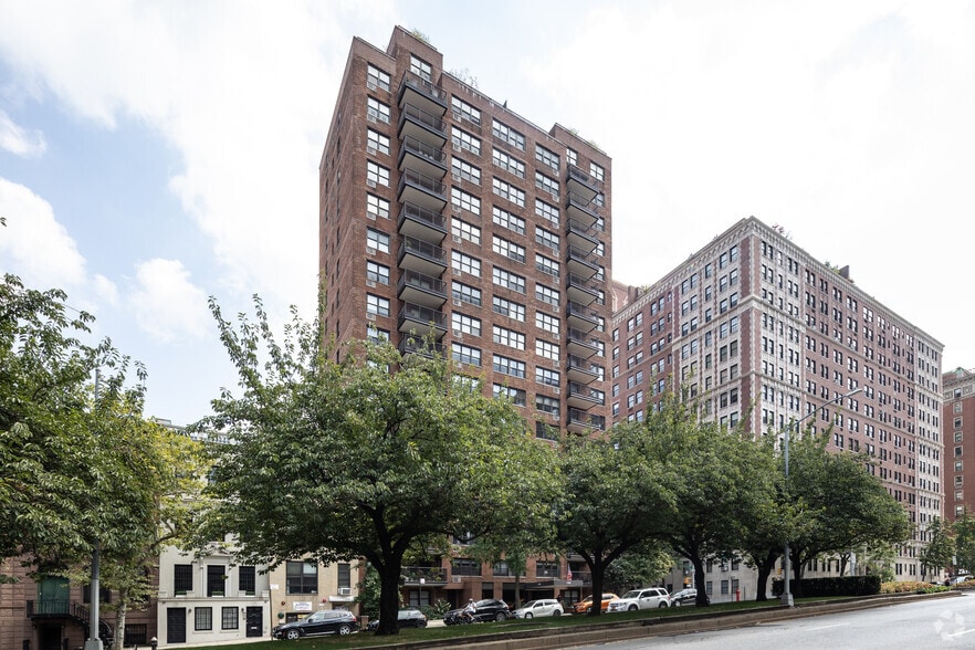 More Photos Of 1199 Park Ave, New York Apartments For Sale