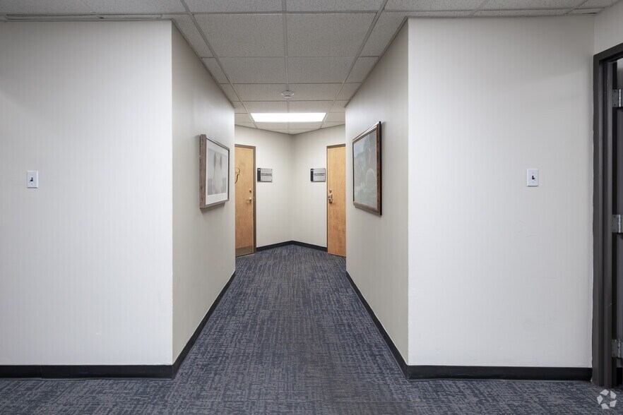 More Photos Of 716 N Bethlehem Pike, Lower Gwynedd Unknown For Lease