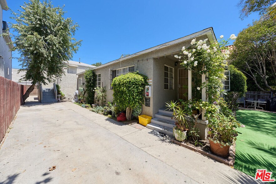 More Photos Of 12029 Washington Pl, Los Angeles Multifamily For Sale