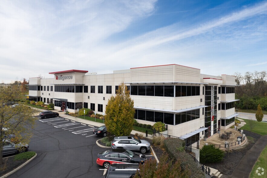 Primary Photo Of 10856 Reed Hartman Hwy, Cincinnati Office For Lease