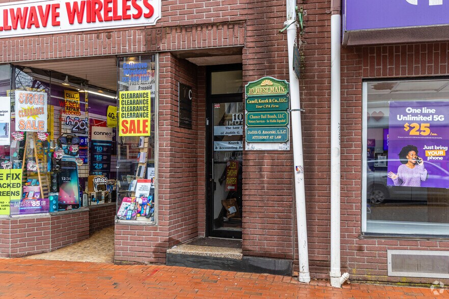 More Photos Of 10-16 W Main St, Freehold Office Residential For Sale