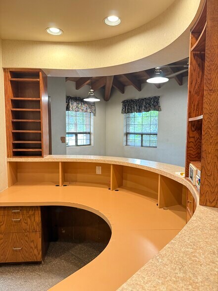 More Photos Of 100 Horseshoe Lane, Weaverville Office For Sale