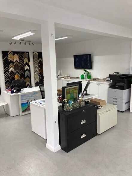 More Photos Of 205-279 Goolsby Blvd, Deerfield Beach Coworking Space