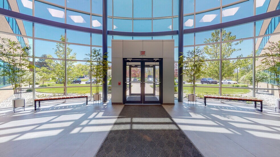 More Photos Of 3 Lear Jet Lane, Latham Medical For Lease