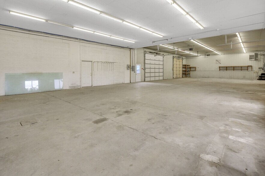 More Photos Of 12384 234th St, Cold Spring Warehouse For Sale