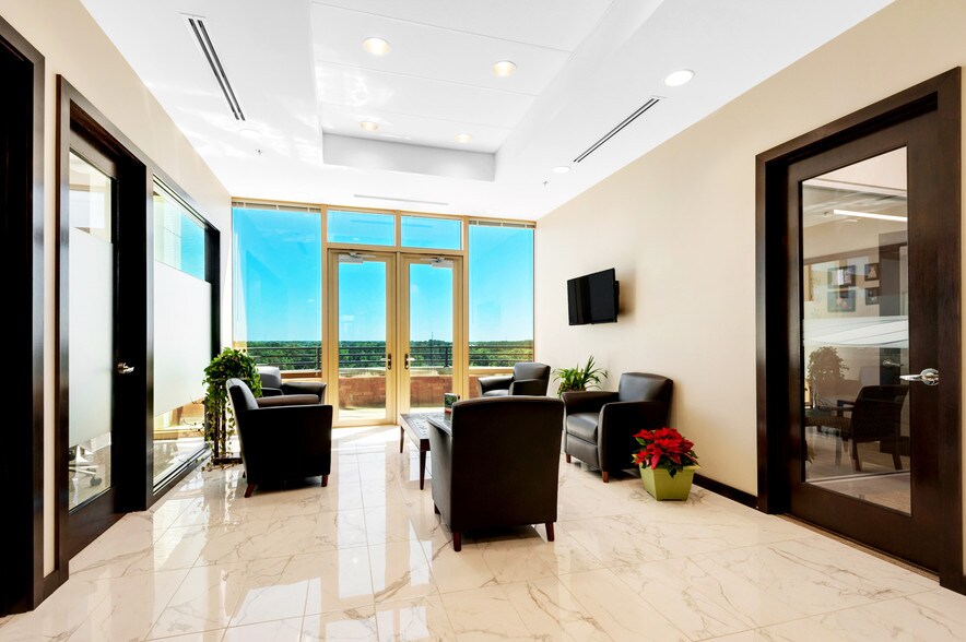 More Photos Of 1022 W 23rd St, Panama City Office Residential For Lease