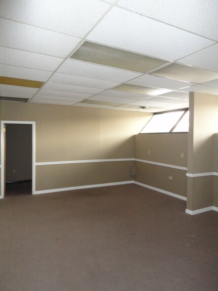 More Photos Of 2981 Church St, East Point Medical For Sale